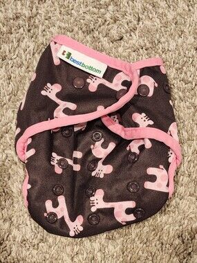 BestBottom Pink Giraffe Print Cloth Diaper Cover